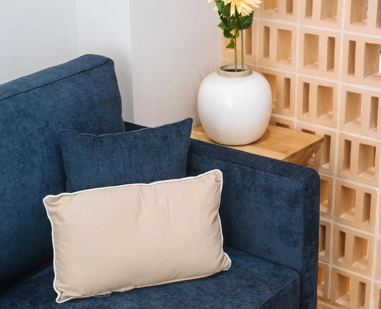 New Hostly Alameda Apartments Siviglia