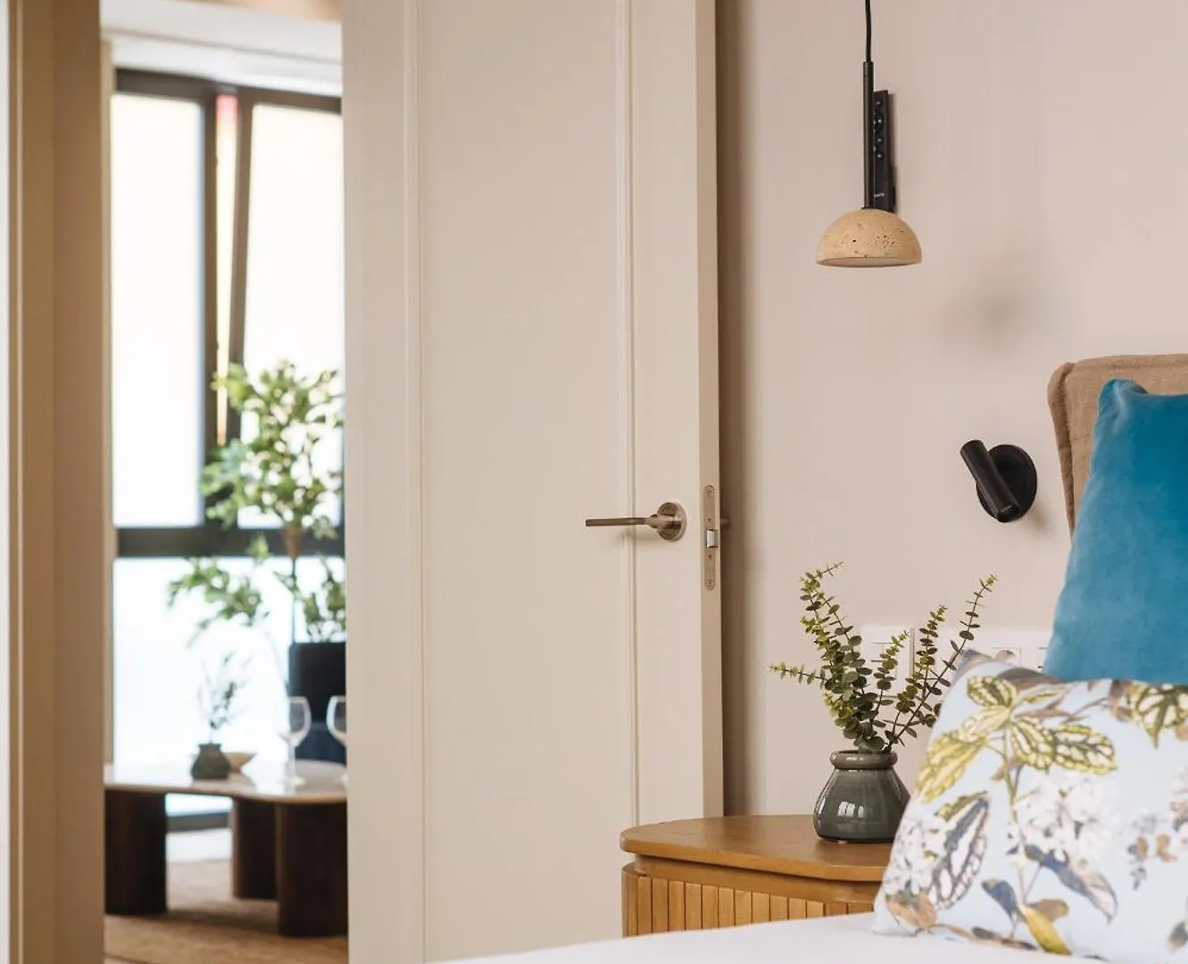 New Hostly Alameda Apartments Siviglia