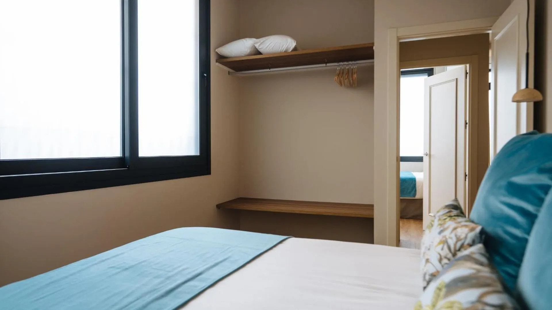 New Hostly Alameda Apartments Siviglia